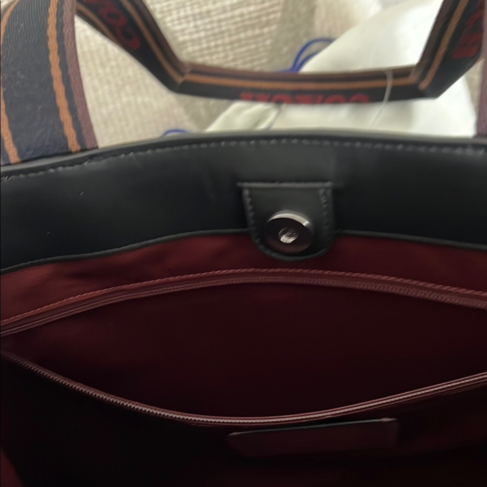 NWTCoach Black Tote or Briefcase Bag - Picture 12 of 13